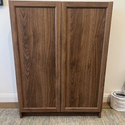 LIKE NEW - IKEA Billy/Oxberg Bookcase w/doors