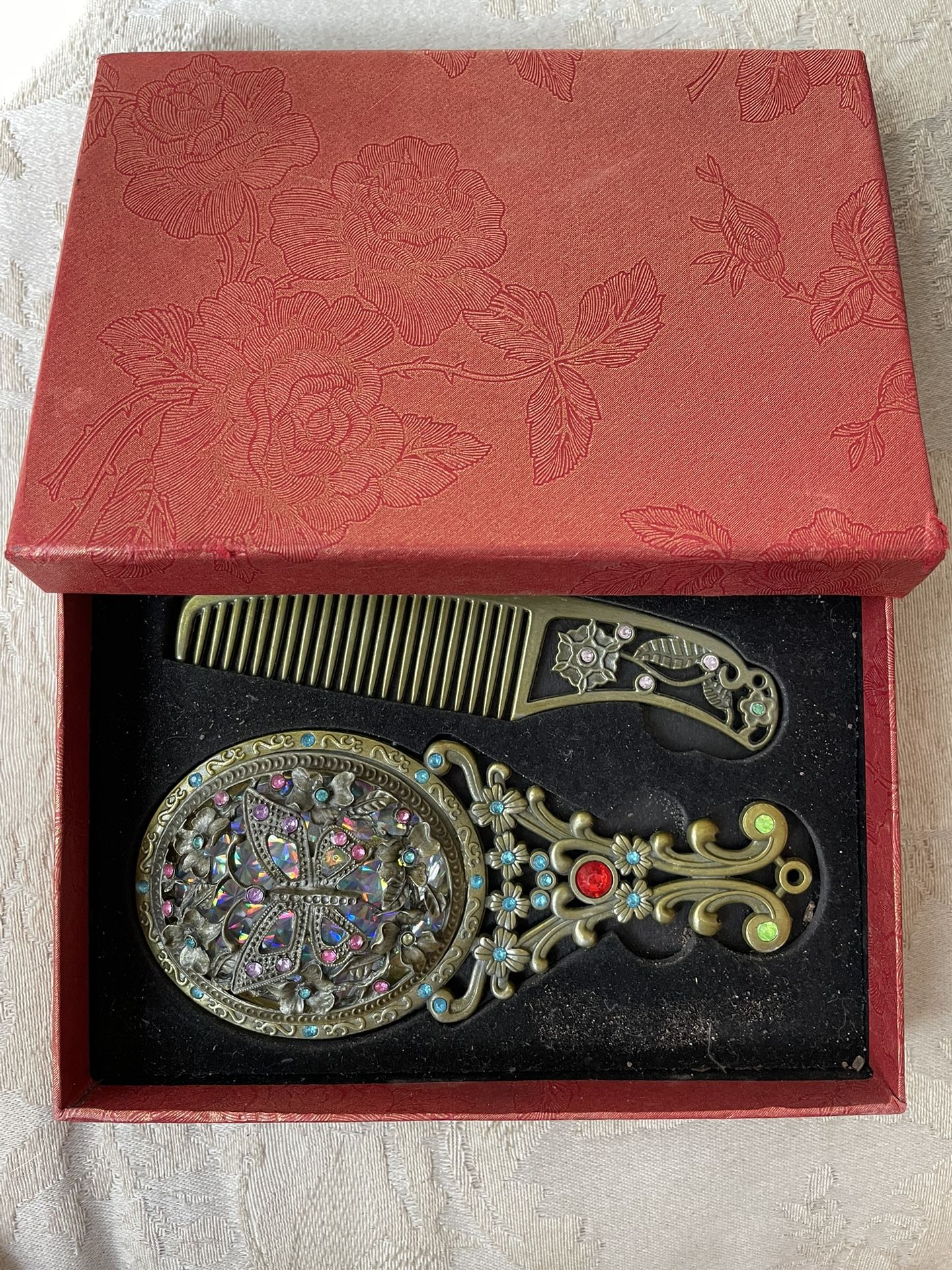 Vintage Mirror/Comb Set