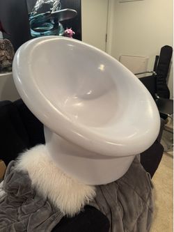 Roger L. Gerber space age mushroom chair
