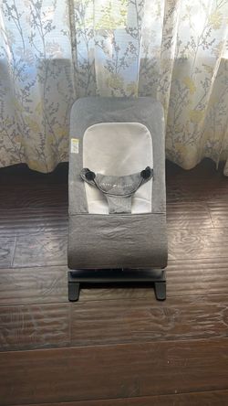 Baby Delight Alpine Deluxe Portable Baby Bouncer - Charcoal Gray