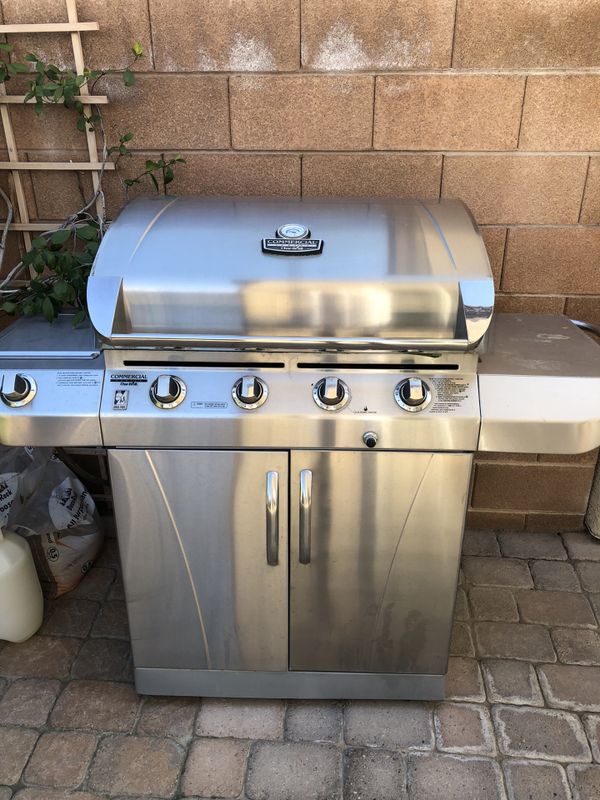 Commercial Series Char Broil 5 Burners for Sale in Las Vegas, NV