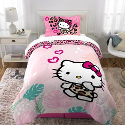Hello Kitty Kids Comforter Set, 2-Piece, Twin/Full, Reversible, Sanrio