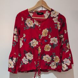 Beautiful red Butterfly Garden 3/4 Bell Sleeve Tie Front Blouse Size 6 