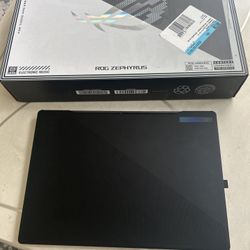 Asus ROG Zephyrus M16 GU604 16 240Hz QHD+ 2.6GHz i9-13900H 16GB 1TB SSD RTX 4070