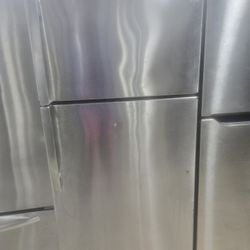 Ge Stainless Steel Fridge Top Freezer Apartment Size 