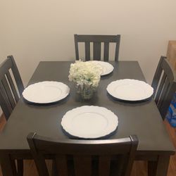 4 Chair Dining Table/ Comedor de 4 sillas