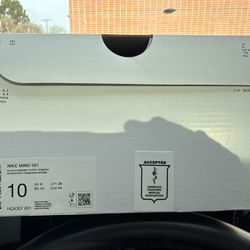 Nike Minds Size M 10