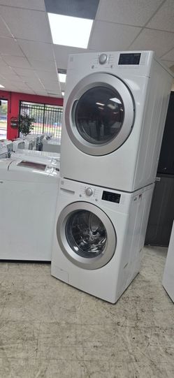 Washer and dryer LG stacables electric