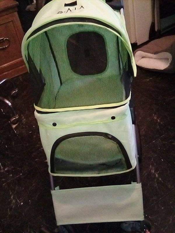 Dog stroller