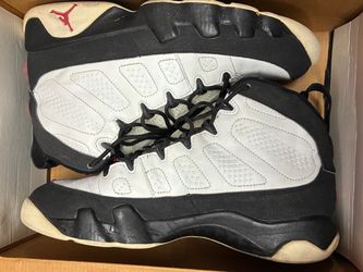Jordan 9 (9.5)