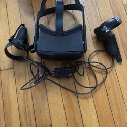 Oculus Quest 1 (Damaged Controller Still Works)