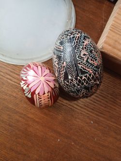 Hand-Painted wooden Decorative Eggs Set of 2