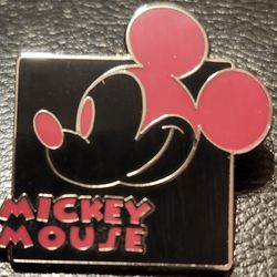 Mickey Mouse Expressions Series released 2012 Smiling Pink Disney Trading Pin, Mint Condition Minus Missing Back, which can be replaced