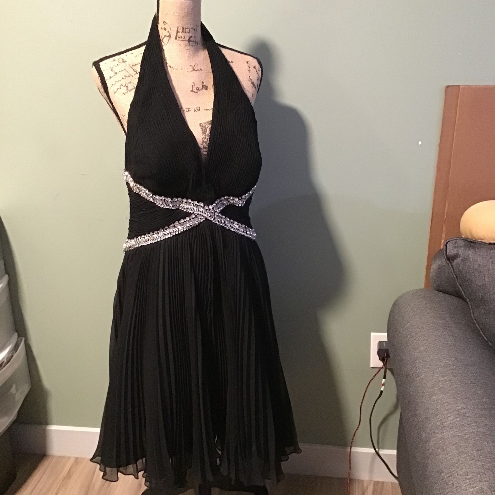 Mac Duggal Couture Prom/Ball Halter Dress Size 16 RN41488 Worn Once