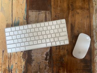 Apple Magic Keyboard & Magic Mouse (lighting) – Excellent Condition