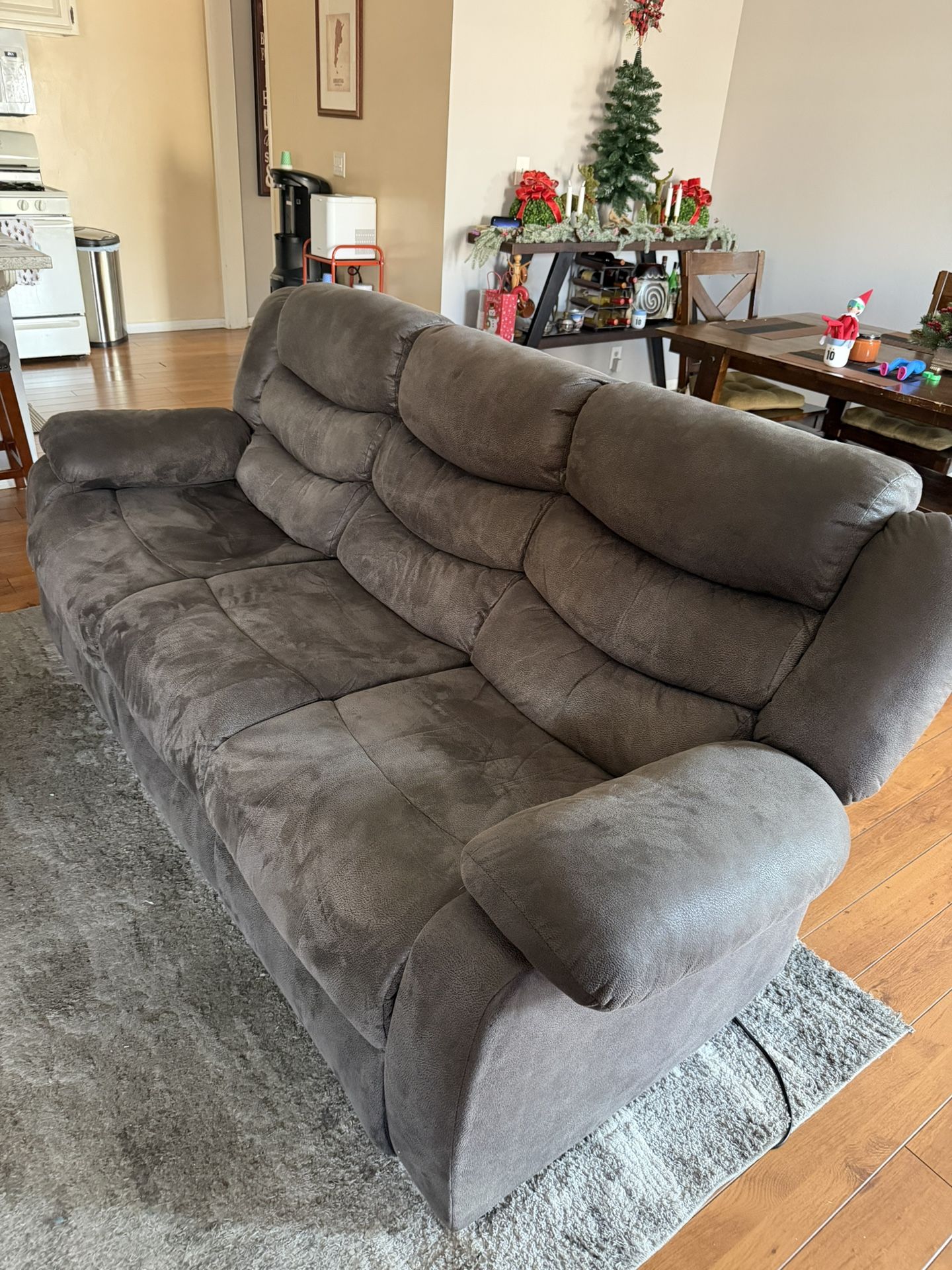 Sofa With Electric Recliner