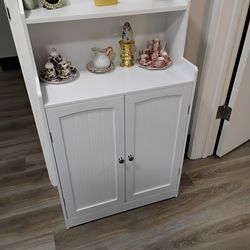 Bathroom cabinet