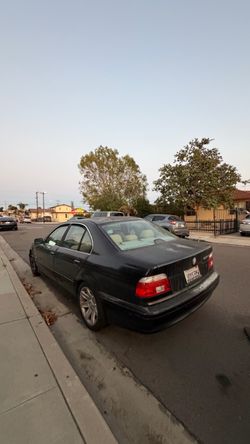 2002 BMW 525i