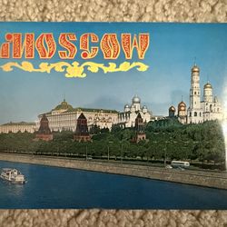 Moscow: Vintage Set Of 16 Postcards, Like New