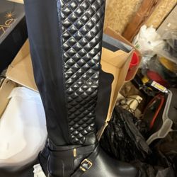 Ned Women Boots Size 8