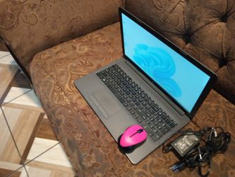 Laptop HP-15-255 G7-AMD-A6-8GB Ram-128gb HD SSD Solid-Go-od For Stud-ents.