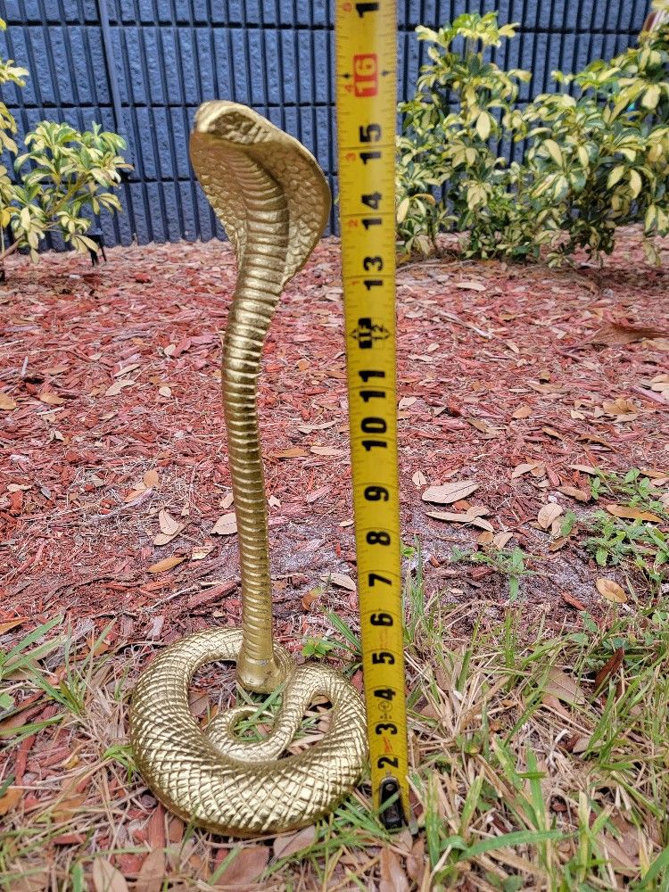 Gold Metal Cobra Decor