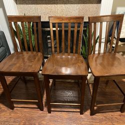 3 Bar stools 