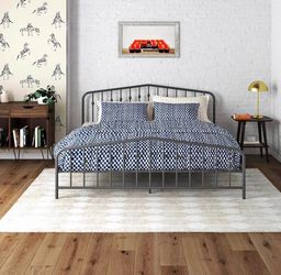 Metal Bed, King, Gunmetal Gray