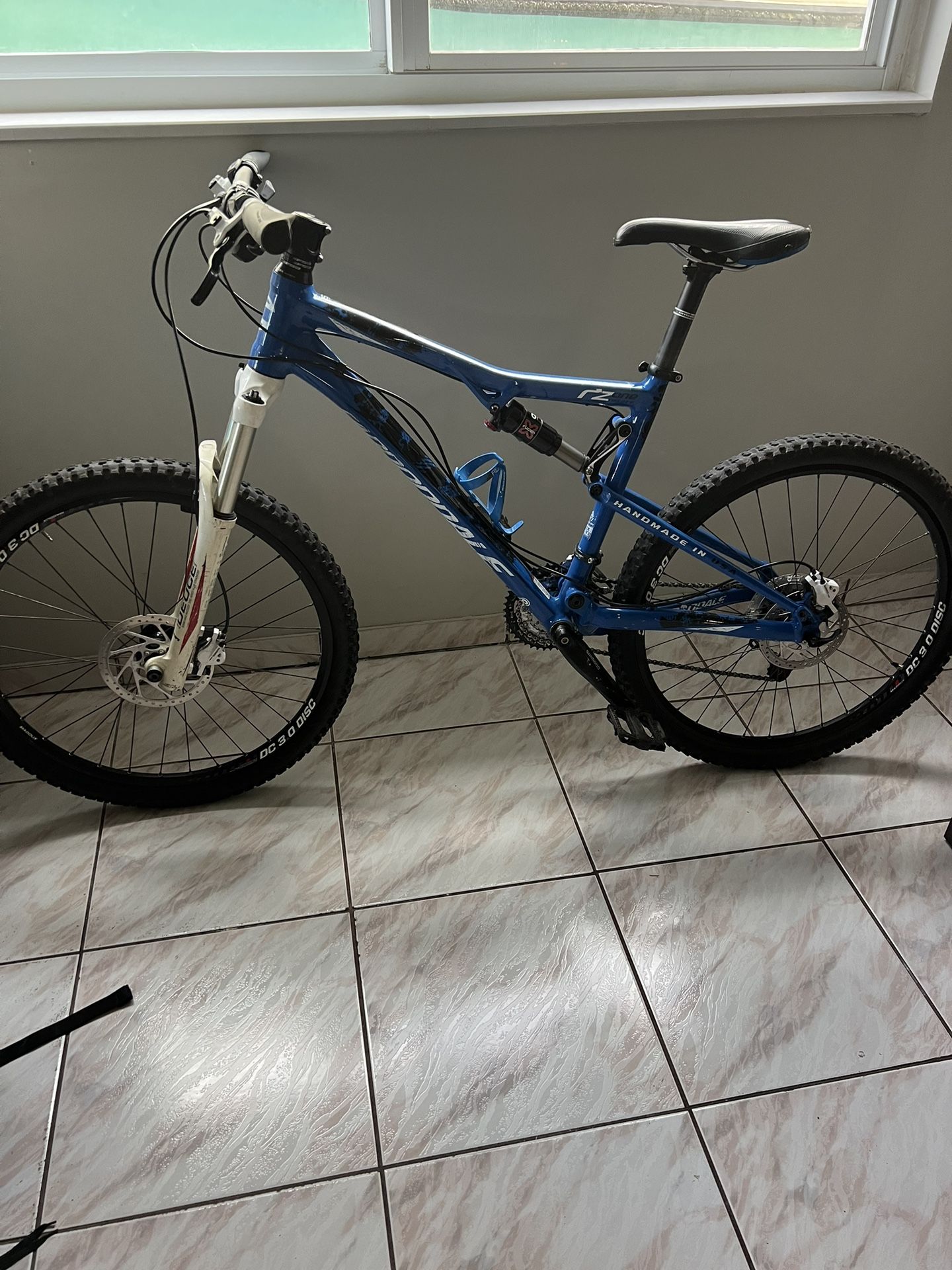 Cannondale Mountain Bike Zone Twenty 26 Inch Tire's Full