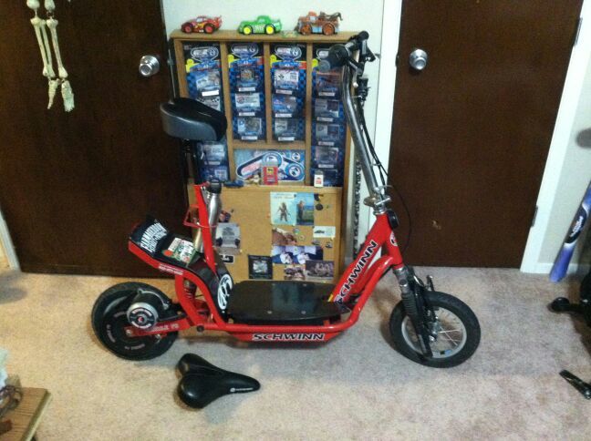 Schwinn Missile FS 24V 450W CURRIE POWERED ELECTRIC SCOOTER