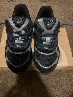Men’s shoes