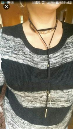 Choker black and gold ..has Dimonds on it