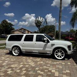 2004 Ford Excursion