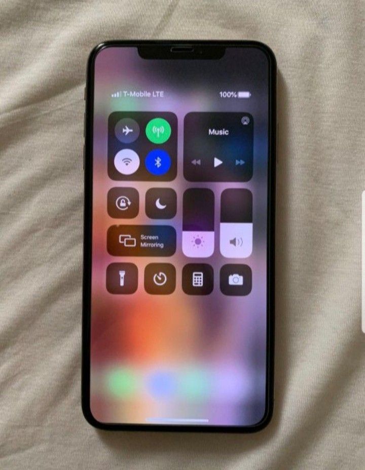 iPhone Xs