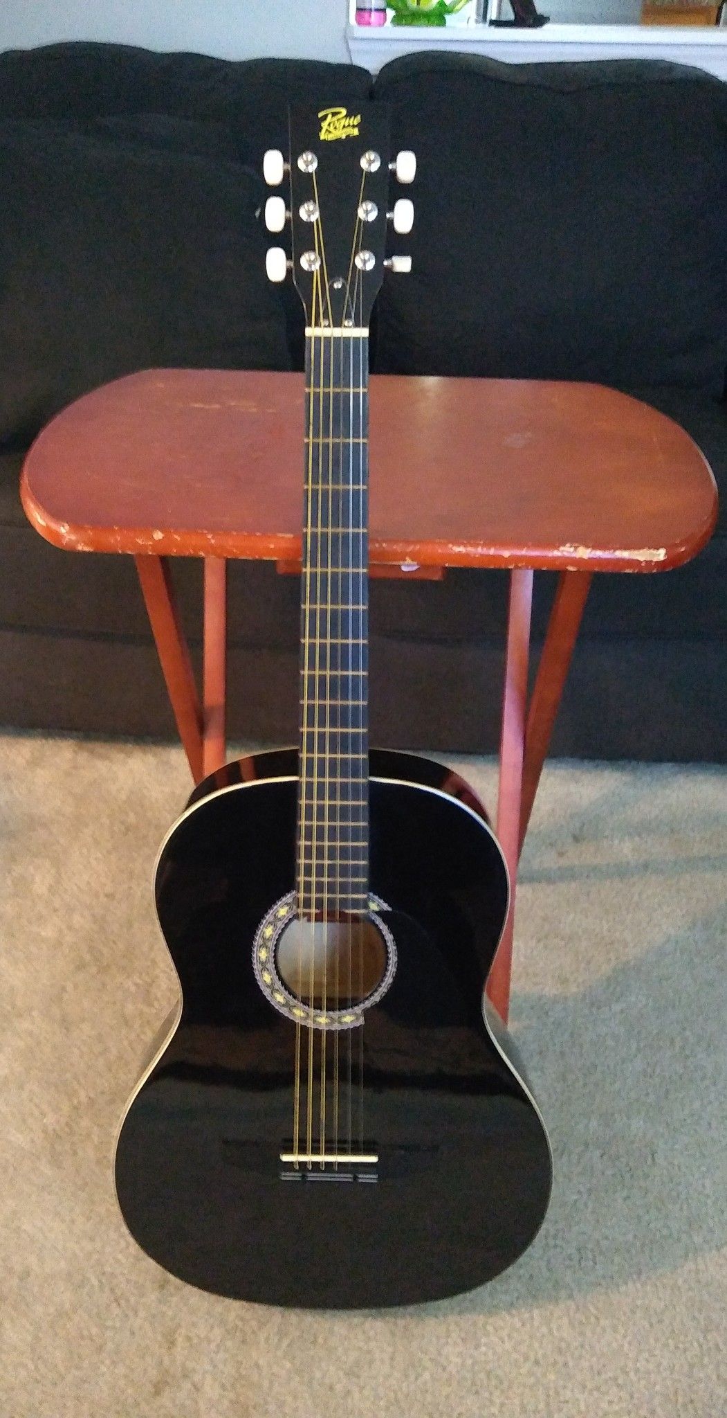 Guitar acoustic Rogue black with bag