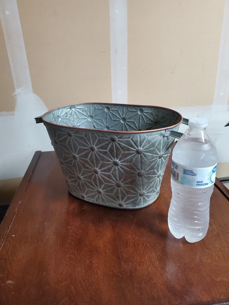 Galvanized Bucket With Handles