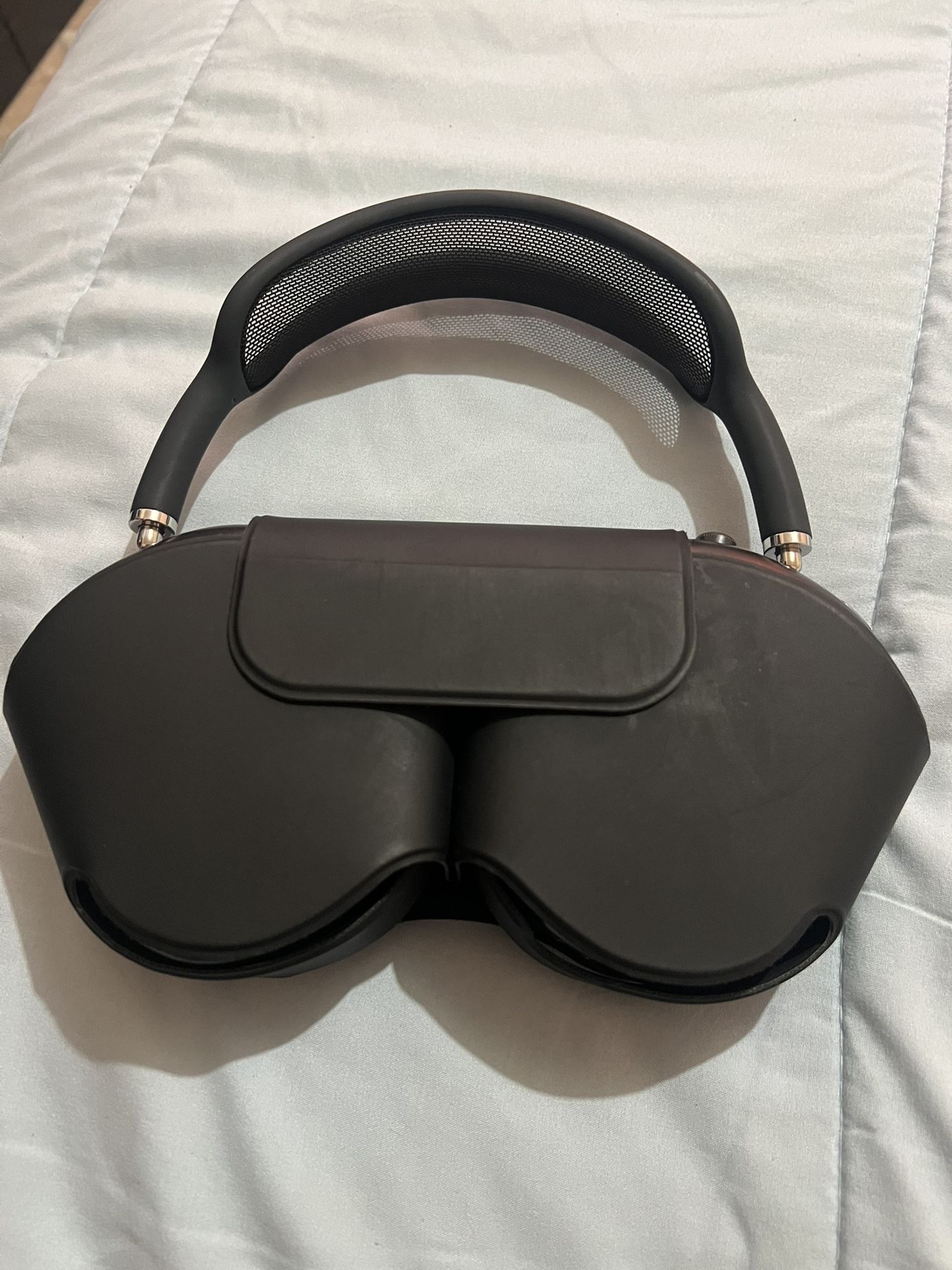 Apple AirPod Max Black ( With Box) 