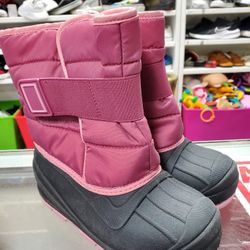 New Snow Boots Size 11