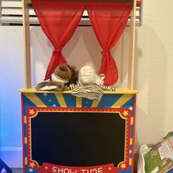 Kids Theatre and Market stand (2 in1) 2 handpuppets included