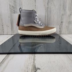 Vans Standard Mid MTE Grey Gum Winter Snow Boots Men's Size 9