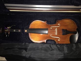 Cremona Violin  1/2 Size  Violin with Bow and Case