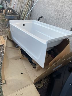 Bathroom Bathtub