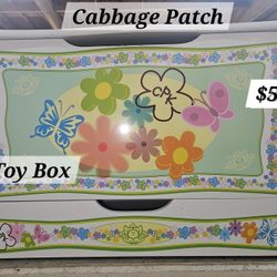 Cabbage Patch Vintage Toy Box