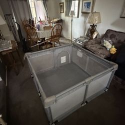baby play pen