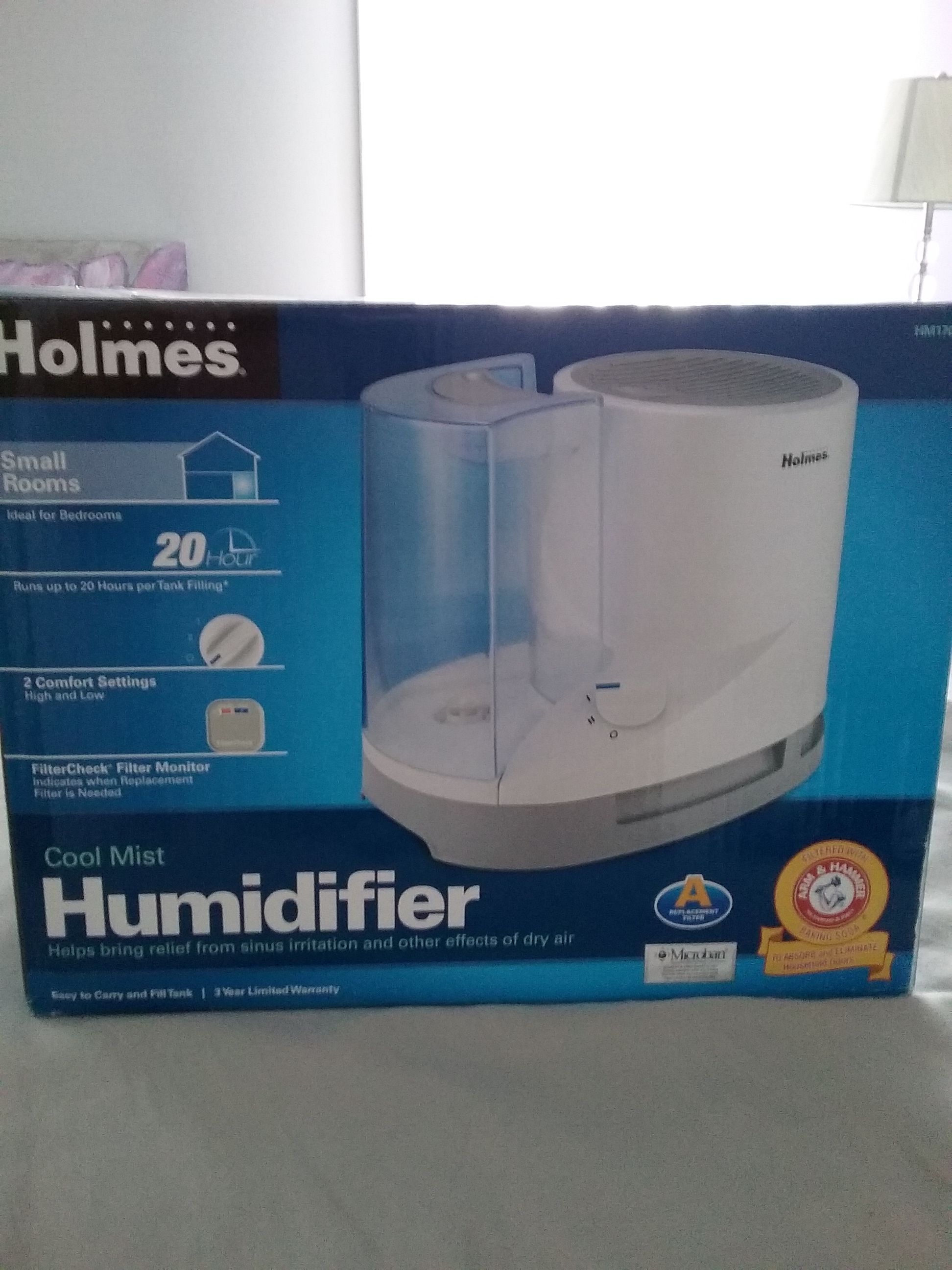 Humidifier like new used twice real nice