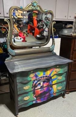Vintage 4 Draw Wood Dresser With Mirror Decoupaged with statue Of Liberty Very Vibrant