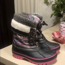 Little Girl Snow Boots Size 12