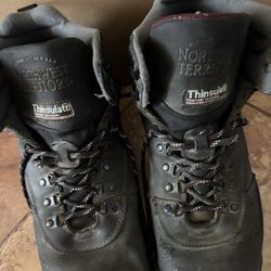 Men’s Insulated Hiking Boots Size 13