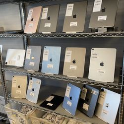 iPad 7th Gen 32GB WiFi Gold Store Warranty Financing Apple Tablet Computer