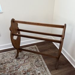 Antique Blanket And Quilt Rack
